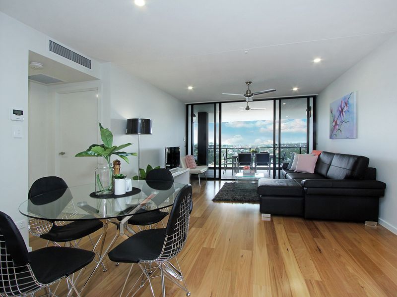 The Benefits of Choosing an Eco-Friendly Professional Cleaning Service